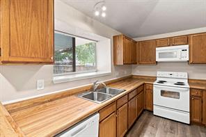 4017 Knights Bridge Drive - Photo 15