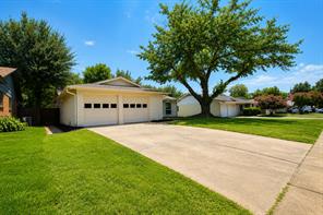 1014 Bunn Drive - Photo 2