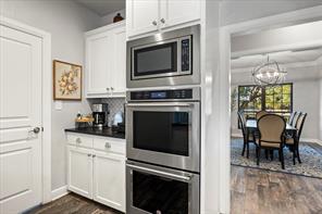 2560 Shady Oaks Circle - Photo 19