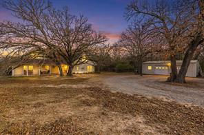 1801 Private Road 3340 - Photo 1