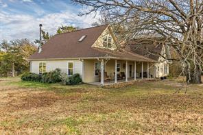1801 Private Road 3340 - Photo 3