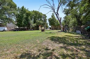 2450 S Burleson Boulevard - Photo 32