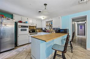 2450 S Burleson Boulevard - Photo 5
