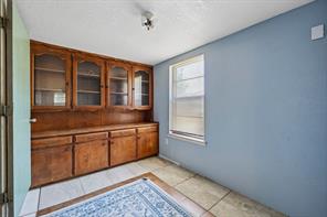 2450 S Burleson Boulevard - Photo 8