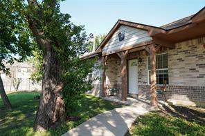 300 S Cottonbelt Avenue - Photo 1