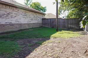 300 S Cottonbelt Avenue - Photo 11