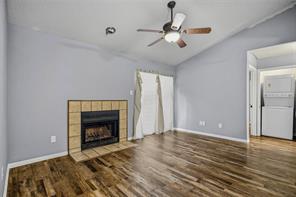 1307 Willoughby Lane - Photo 3