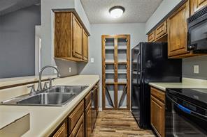 1307 Willoughby Lane - Photo 9