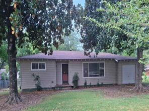 1100 Poe Street - Photo 1