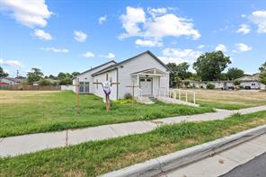 1905 El Paso Street - Photo 1