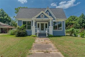 419 W 5th Street - Photo 1