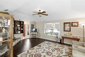 1500 Laredo Lane - Photo 5