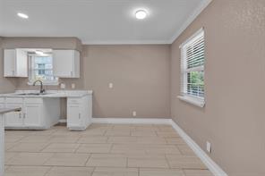 6617 Andora Avenue - Photo 8