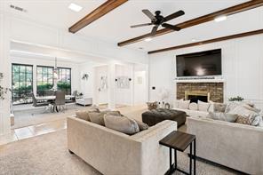 4300 Driftwood Drive - Photo 2