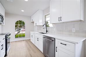 3402 Carla Drive - Photo 6