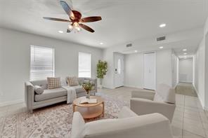 5517 Wyrick Lane - Photo 2