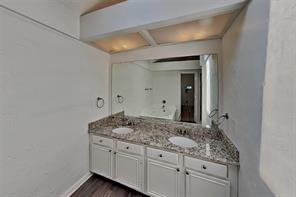 10761 Castle Drive - Photo 10