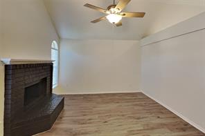 10761 Castle Drive - Photo 3