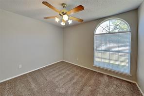 625 Creekview Drive - Photo 13