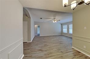 625 Creekview Drive - Photo 8