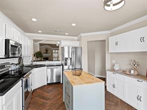 325 Lake Travis Drive - Photo 10