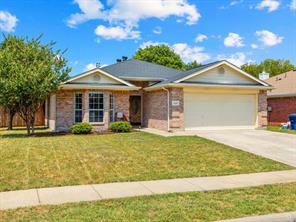 325 Lake Travis Drive - Photo 2