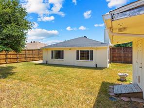 325 Lake Travis Drive - Photo 32