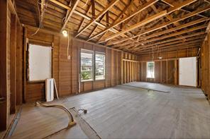 515 Woodrow Avenue - Photo 9