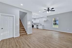 323 W Cherry Street - Photo 3