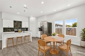 310 Dixon Street - Photo 10
