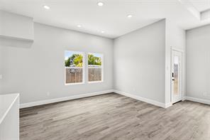310 Dixon Street - Photo 12