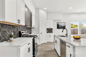 310 Dixon Street - Photo 5