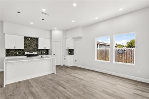 310 Dixon Street - Photo 7