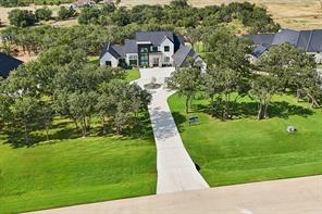 1024 Genoa Drive - Photo 2