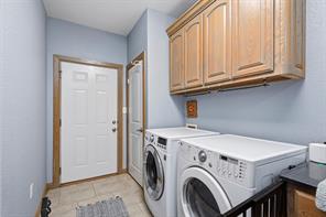 8165 Jackson Road - Photo 18
