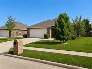 412 Windridge Drive - Photo 2