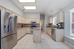 1517 Palisades Drive - Photo 5