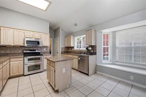 1517 Palisades Drive - Photo 6