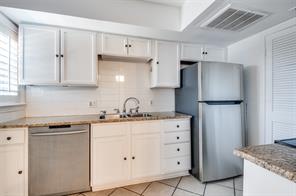 6465 Bordeaux Avenue - Photo 14