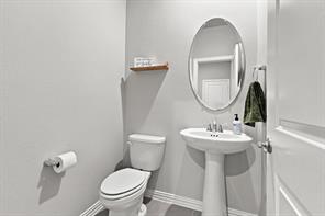 408 Castle Road - Photo 25
