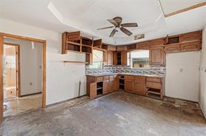 604 S Spears Street - Photo 8