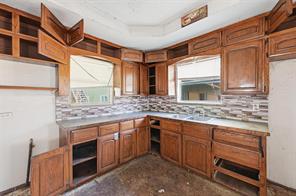 604 S Spears Street - Photo 9