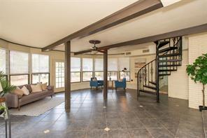 2328 Wildwood Way - Photo 15