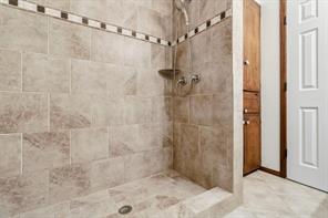 2328 Wildwood Way - Photo 22