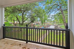 2328 Wildwood Way - Photo 4