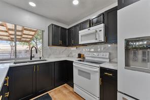 5732 Bonner Drive - Photo 8