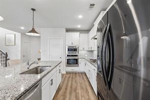 2609 Woodhill Way - Photo 7