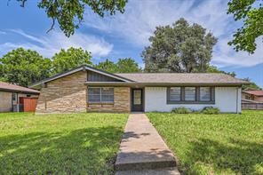 2309 Woodlawn Drive - Photo 1