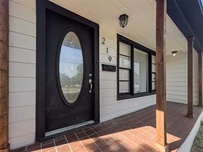 219 W Taylor Street - Photo 1