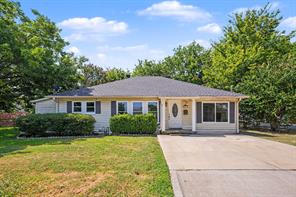 407 W 4th Street - Photo 1